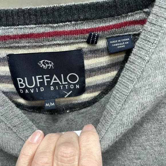 Buffalo David Bitton Light Gray V-Neck Sweater lambs wool - Picture 3 of 5